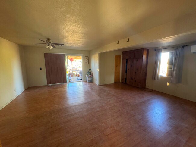 Photo - 57220 Spencer Rd