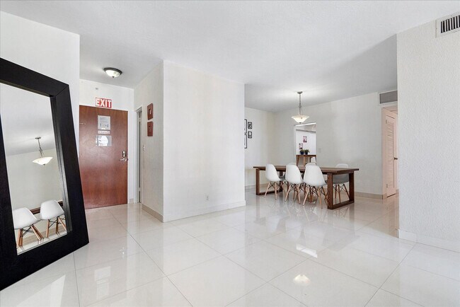 3901 S Ocean Dr Unit SI FL8-ID1049828P