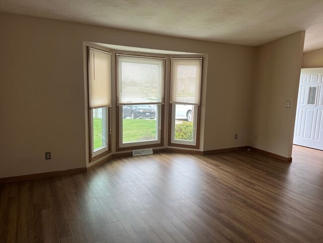 Photo - TONS OF SPACE AND STORAGE!! AVAILABLE NOW!!