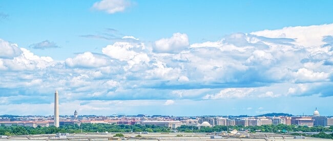 Building Photo - 1101 S Arlington Ridge Rd Unit 216