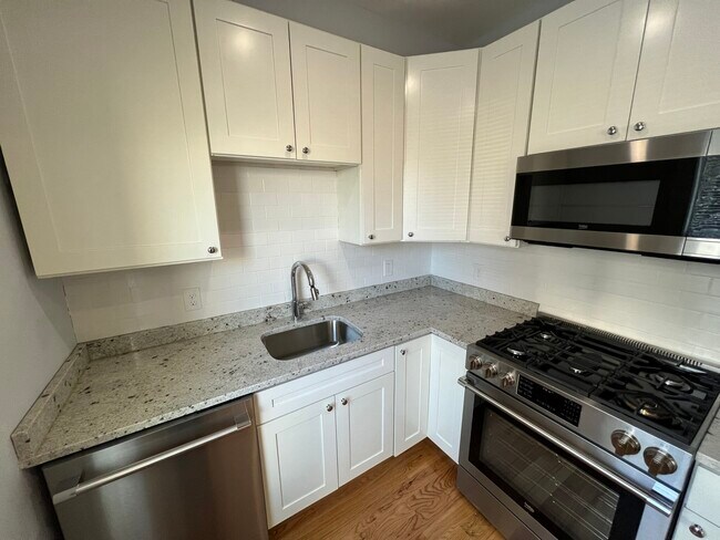 374 Beacon St Unit 1