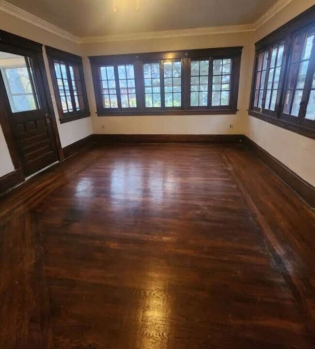 Photo - Zomorodi W111 Unidad 2