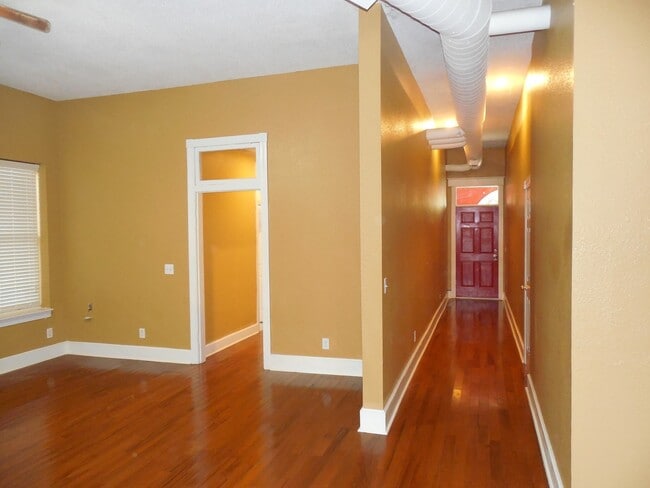 Photo - Stylish LowerTown Loft Living in the Heart...