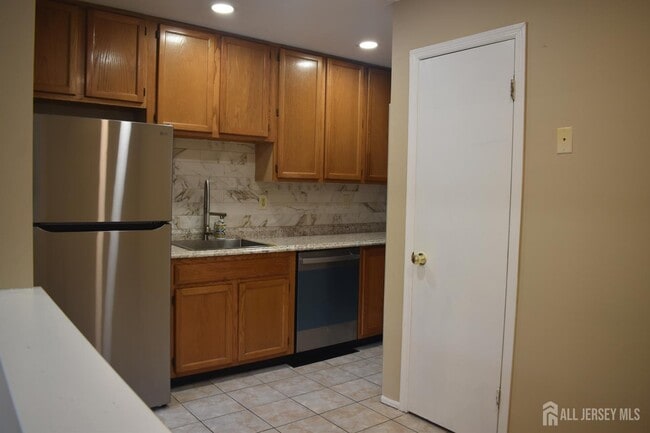 Photo - 4410 Birchwood Ct
