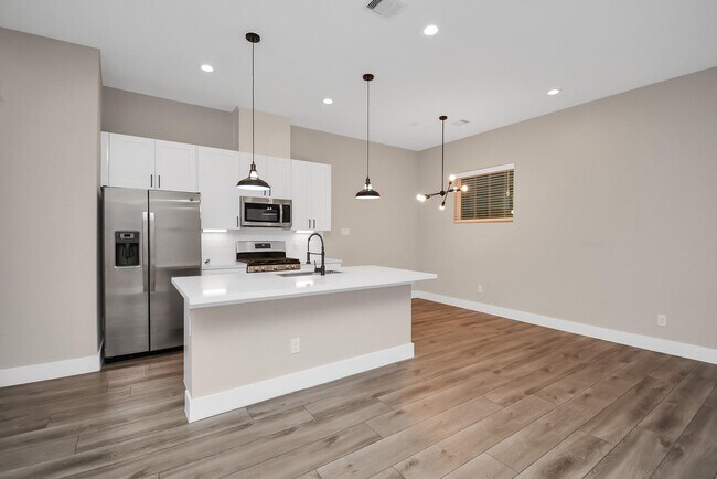 Photo - 1235 W Tidwell Rd