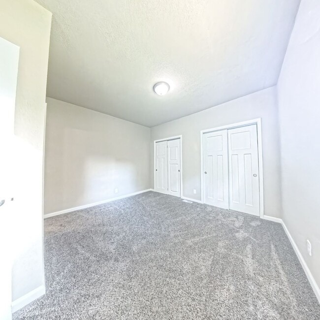 Photo - Updated 5 bedroom 2 bathroom home