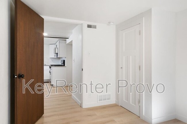 Photo - 496 N Emery Ave