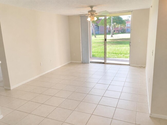 Photo - 7864 Sonoma Springs Cir Unit 104