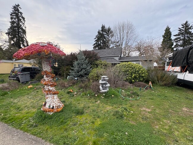 Photo - 827 SW Fellows St