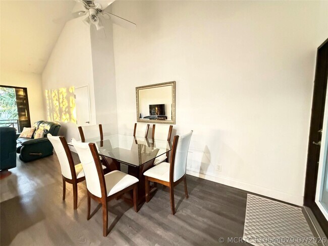 Photo - 1645 S Ocean Ln Unit 289