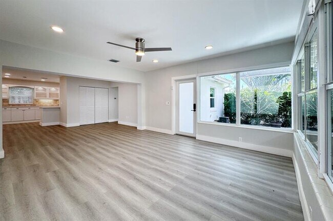 Photo - 1641 NE 5th Ct