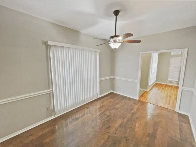 Photo - Charming 3 Bed, 2 Bath Home in Prime Fort ...
