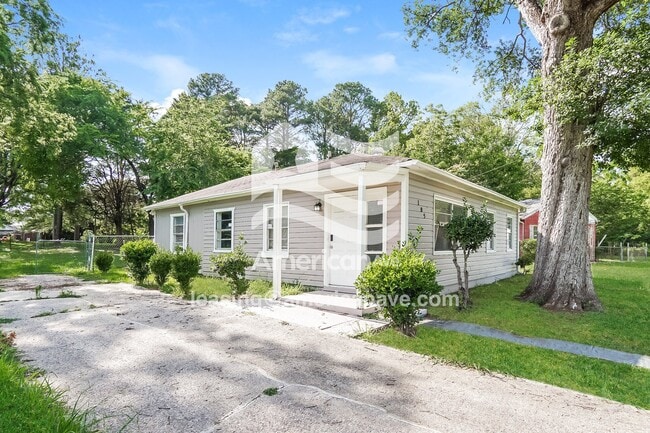 Building Photo - 105 Livingston Ct