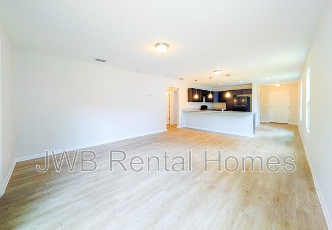 Photo - 156 Odell St