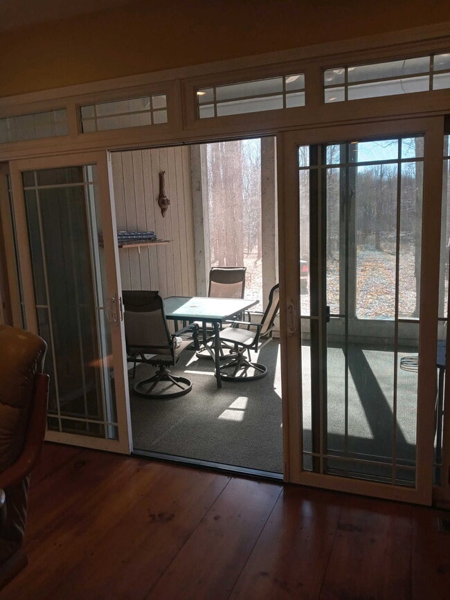 Photo - 2454 E Herbison Rd