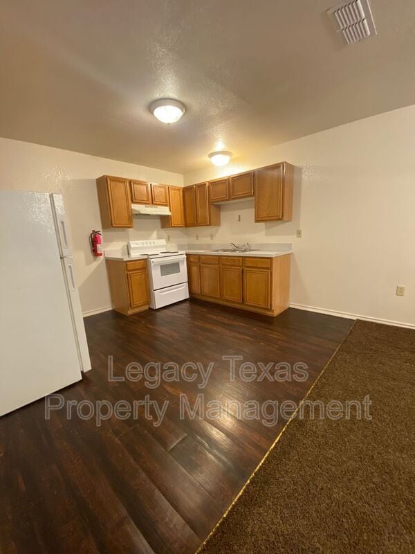 Photo - 1112 Williams Ave Unidad C