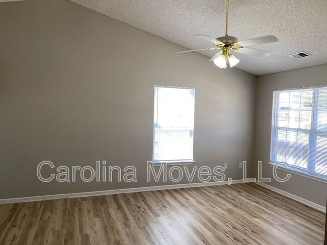 Photo - 1805 Country Apple Ct