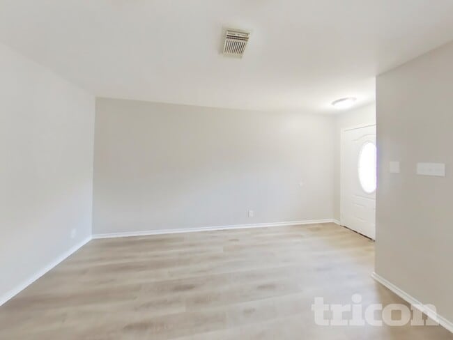 9510 Kenton Hill