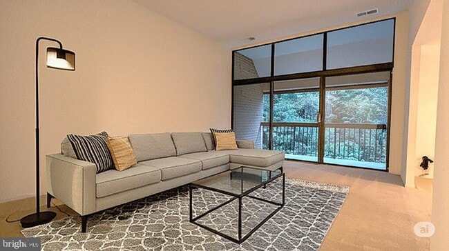 Building Photo - 1657 Parkcrest Cir Unit 6B/301 Rental
