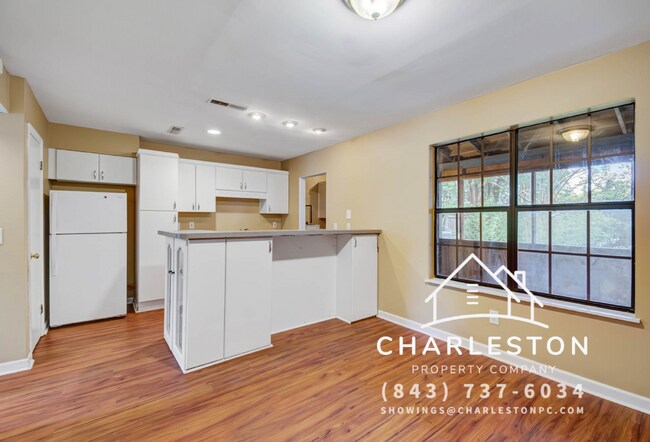 Photo - 2318 Applebee Way