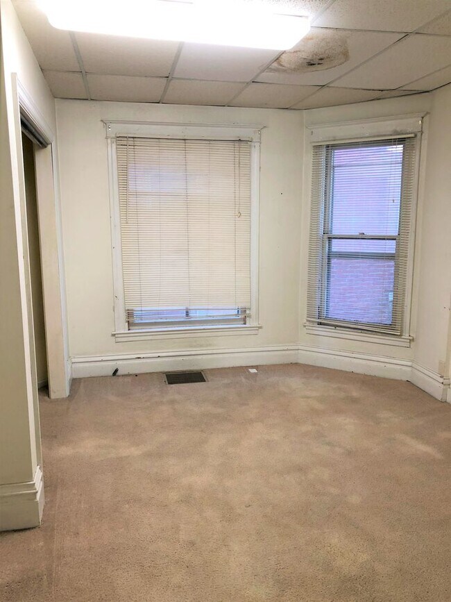 Photo - 614 S Clinton St Unit 1