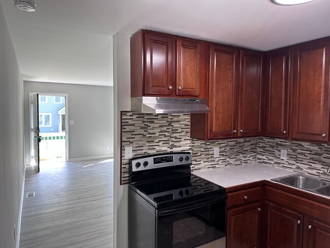 Photo - 4720 Hoyle Dr Unit 4720 Hoyle Drive B