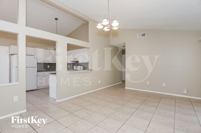 Photo - 8666 SW 14th St