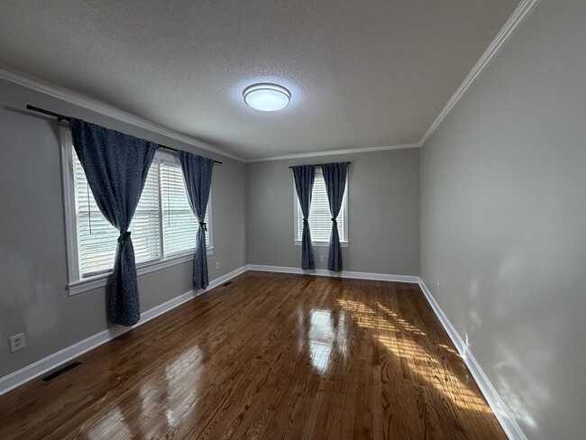 1204 Rodgers Dr