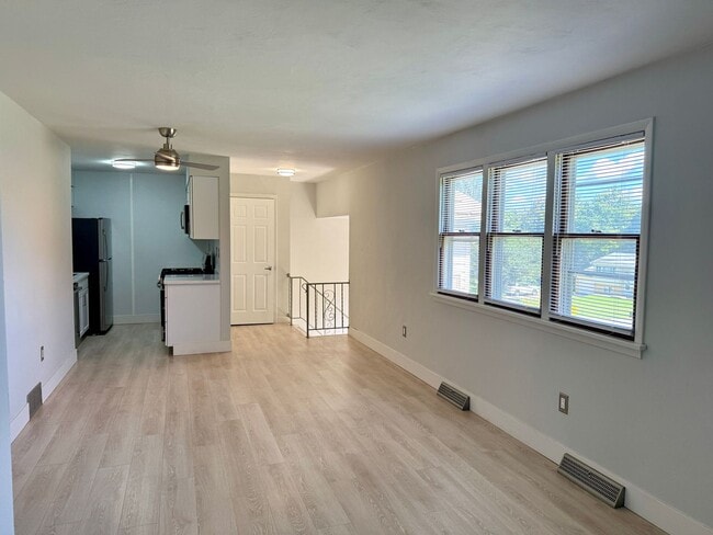 8556-8558 Kirsch Road