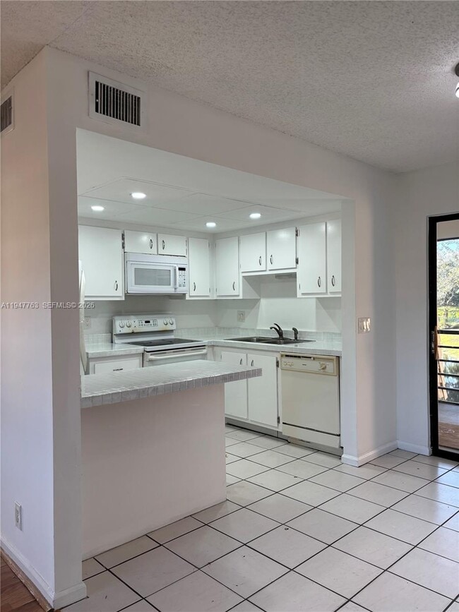 Photo - 4171 Oak Terrace Dr Unit 4171