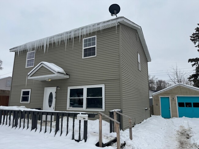 Photo - 416 E Chippewa Ave