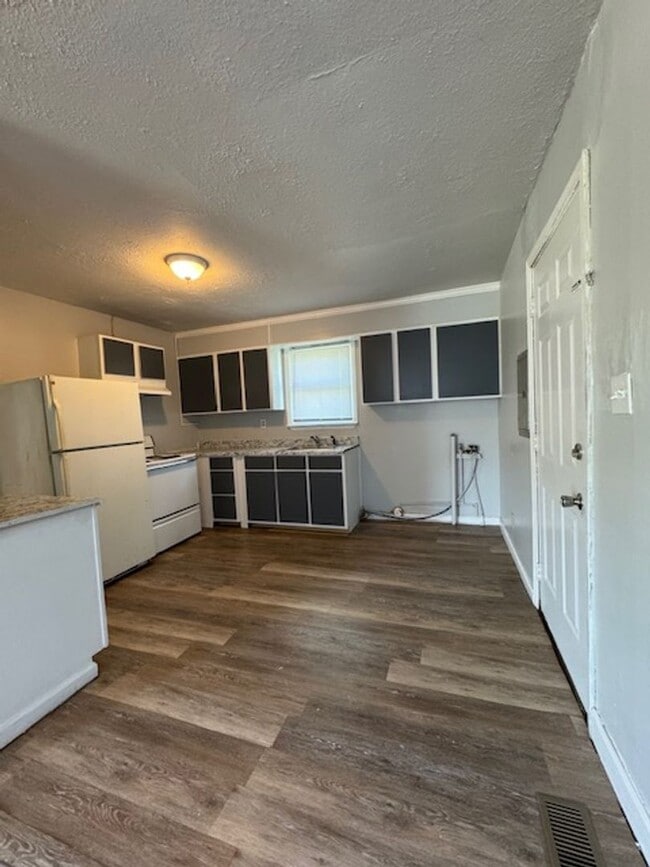 Photo - 1112 Atlantic Ave