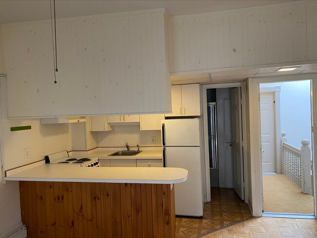 Photo - 288 Newbury St