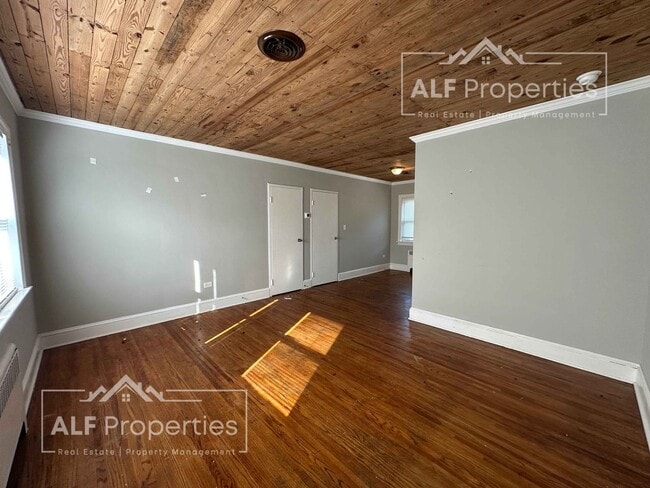 Photo - 1301 S 10th St Unit 1301 S. 10th St.  3