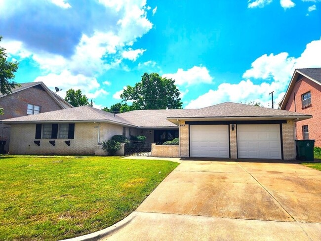 Photo - 2224 NW 49th St Apartment Unit 2226 NW 49th St