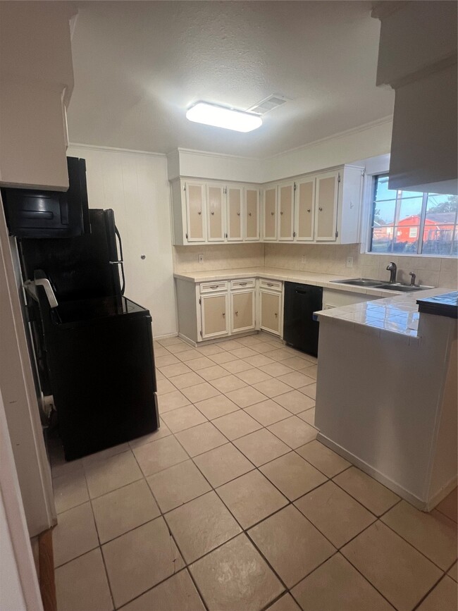 Photo - 721 S 3rd St