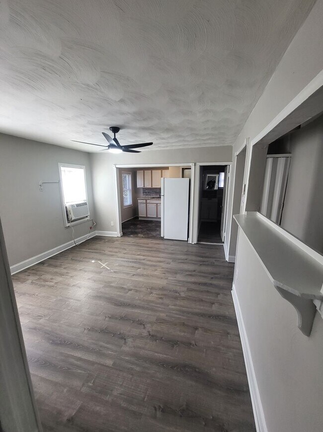 Photo - Hayes905 Unit #2