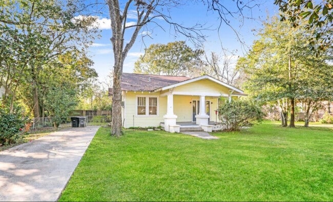 Building Photo - 352 East Dr Rental