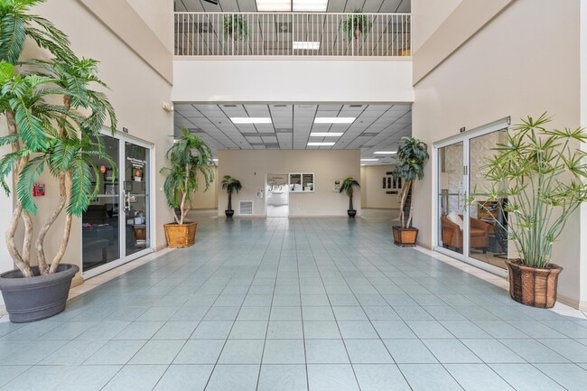 Photo - 4507 Furling Ln Unit 302