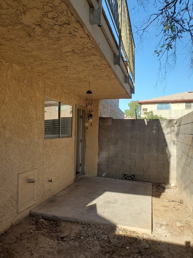 3346 W Harmont Dr Unit 3
