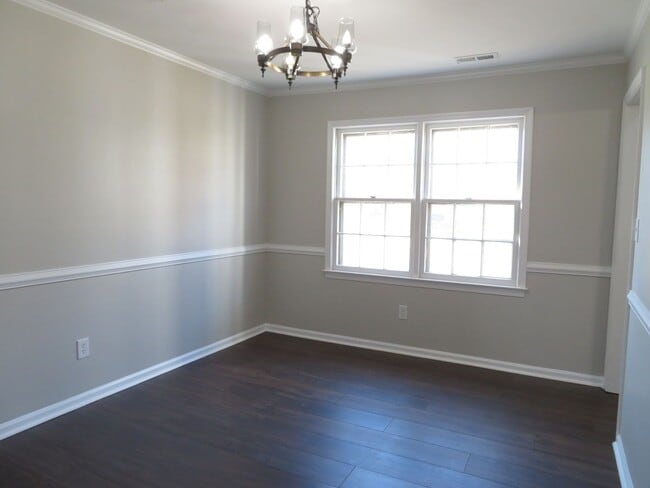 Photo - Two Story Colonial in Hampton - MALVERN/FOX HILL