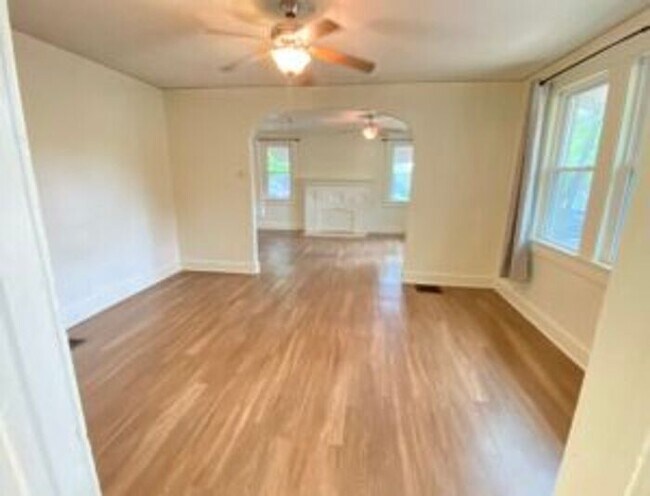 Photo - 19 Hollywood Ct