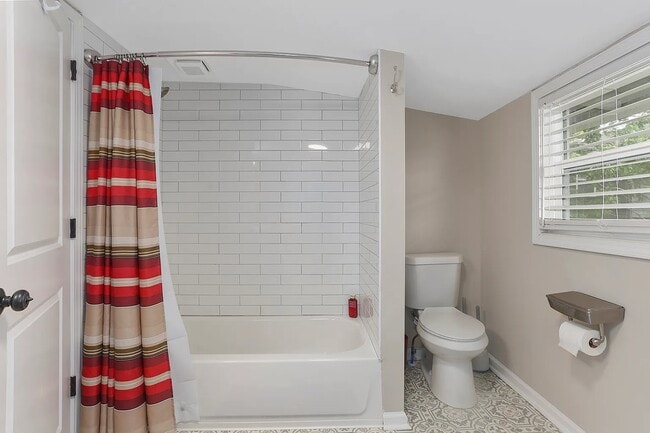 Photo - Hopkins Rental