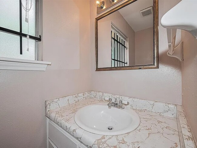 Photo - 3619 Kilkenny Dr