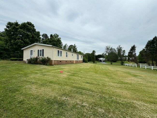 614 Mock Mill Rd