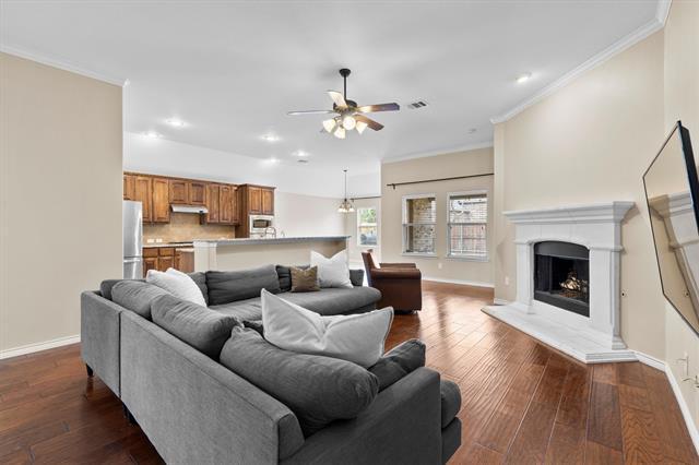 Photo - 1504 Pillar Bluff Way