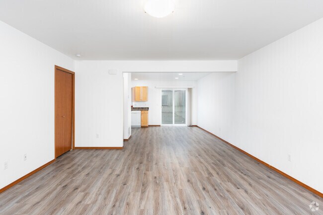 3BD, 2.5BA - 1,562SF