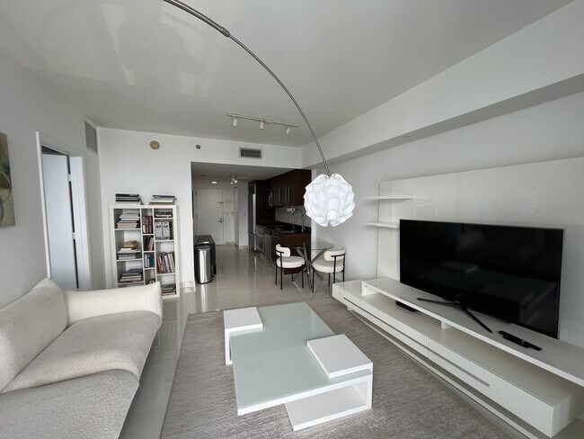465 Brickell Ave