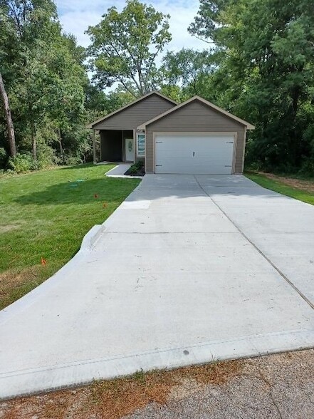 Photo - 11931 Lakeview Manor Dr