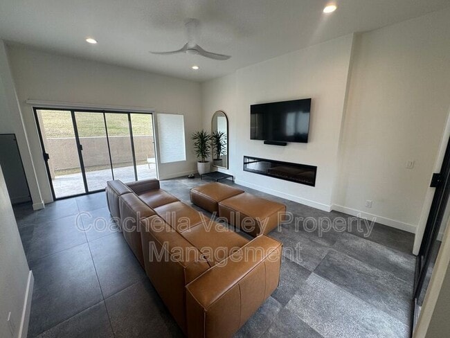 Photo - 72335 Canyon Ln